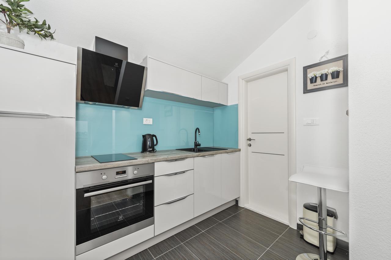 Apartment Nikola Trogir Eksteriør bilde