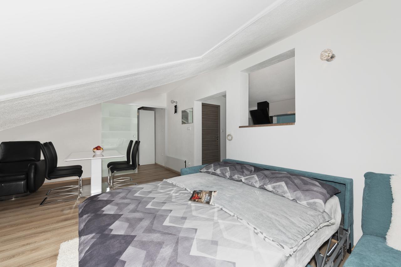 Apartment Nikola Trogir Eksteriør bilde