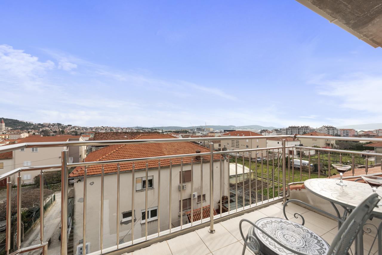 Apartment Nikola Trogir Eksteriør bilde