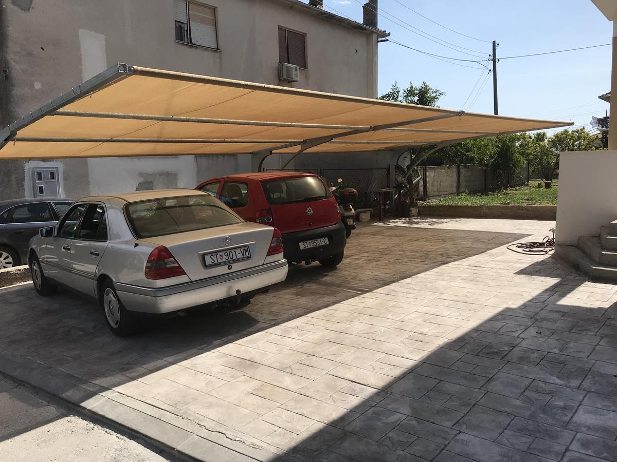 Apartment Nikola Trogir Eksteriør bilde